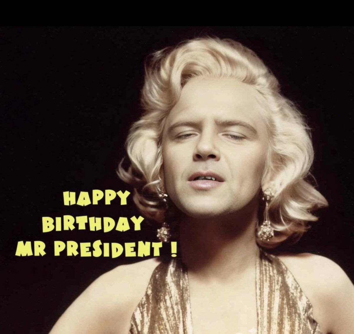 ConnorM85590330's tweet photo. Dobranoc Polsko, niech Wam się śni nasza Marilyn 💤 🥱 https://t.co/NnxJKmqz3X