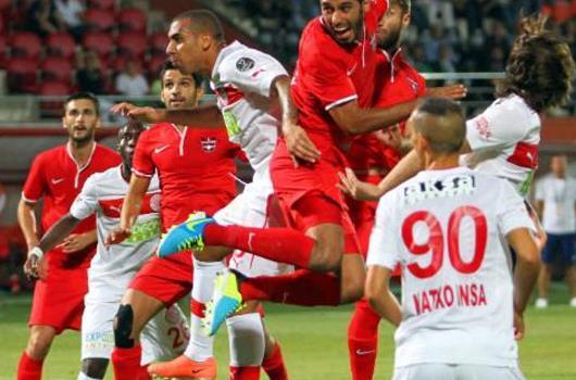 13_Jota's tweet photo. No olvidemos que cuando Natxo Insa salió del Celta al Antalyaspor en 2013 decidió usar el dorsal 90 como homenaje al 90 aniversario del Celta.

Un dos nosos 🩵 @NatxoInsa https://t.co/D19yvmWpdl