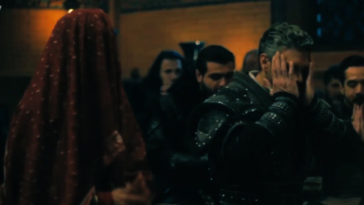 DefyTheDoubt's tweet photo. Nikkah Mubarak everyone🪔

#FatVius #ŞükrüÖzyıldız #CemreGümeli https://t.co/RZKJddNa0r