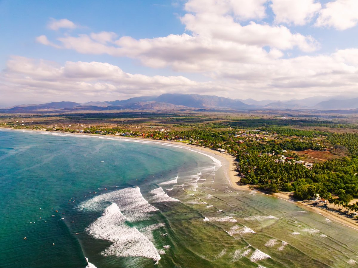 EvelynSalgadoP's tweet photo. ☀️🌴 Este fin de semana, el #HogarDelSol te espera con paisajes espectaculares, experiencias inolvidables y un excelente clima para disfrutar de cada rincón de Guerrero.

De acuerdo con el pronóstico del Servicio Meteorológico Nacional, se esperan condiciones favorables en gran parte del estado, ideales para recorrer nuestros destinos turísticos, disfrutar de sus atractivos y vivir unos días de descanso en el #HogarDelSol. ✨🏖️