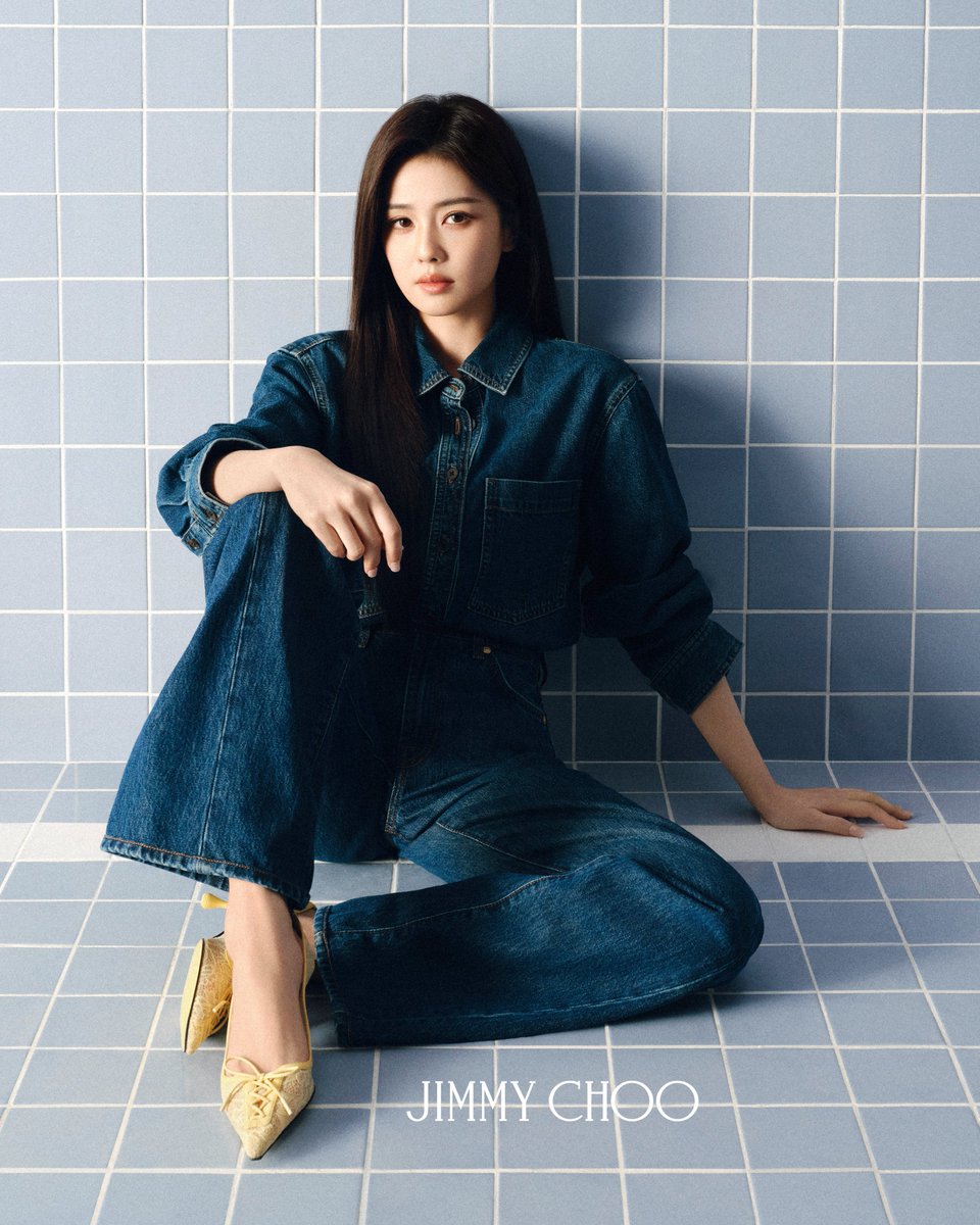 jimmychoo's tweet photo. The Scarlett pump in corn yellow lace as modelled by Global Brand Ambassador, Bai Lu

#JimmyChoo

https://t.co/OpGkz2I43r https://t.co/UFMUJ972Wr
