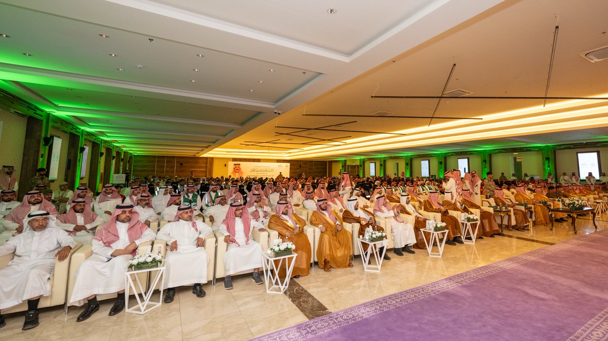 emara_hail's tweet photo. #صور | 📸

من رعاية سمو #أمير_منطقة_حائل حفل تكريم الجهات المشاركة بـ #مدينة_الحجاج_في_حائل. https://t.co/WuvZ9rzJdS