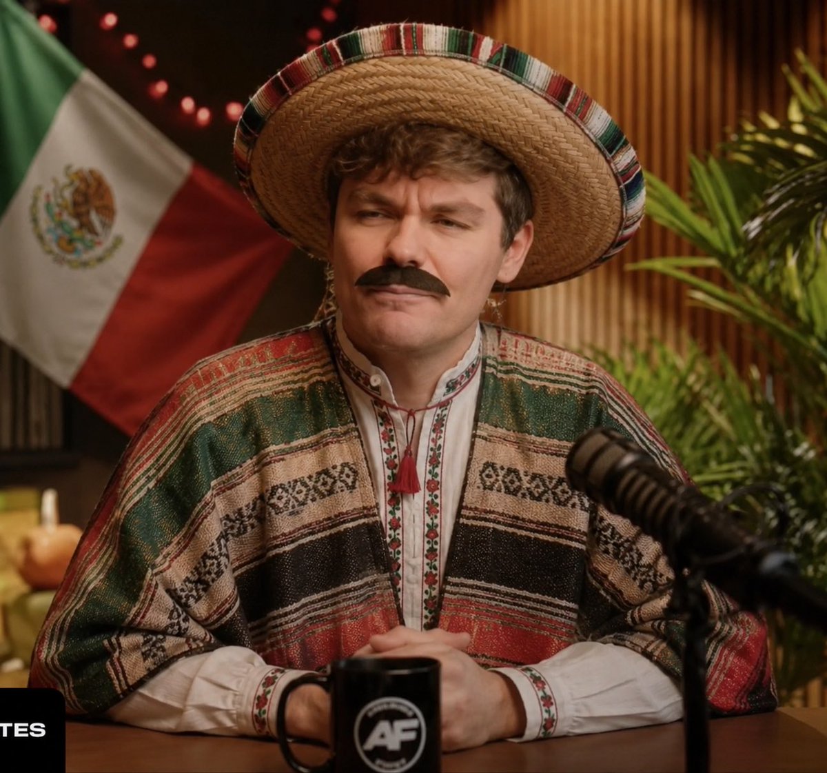 Varisclips's tweet photo. @Angryviking31 @hardmaxx69 @NickJFuentes 😂 https://t.co/1nJ9L9DfWl