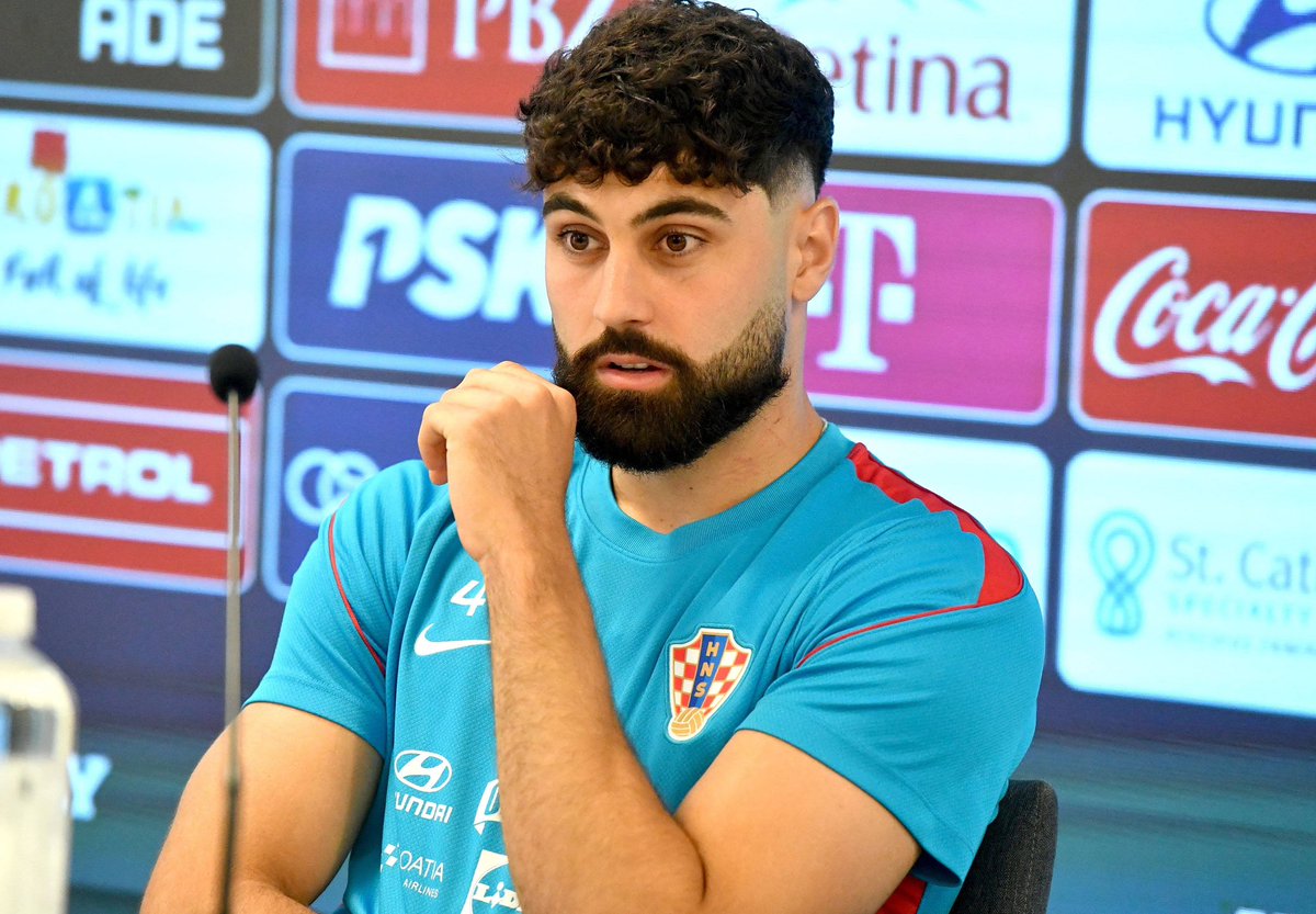Plettigoal's tweet photo. 🚨📈 EXCL | Manchester City are offering Josko Gvardiol a new contract until 2031 with improved salary terms. #MCFC 

As revealed today, the situation is clear: either Gvardiol extends his contract with ManCity or a move to Real Madrid will be pushed this summer. 

@SkySportDE 🇭🇷 https://t.co/RPUiGgI7nx