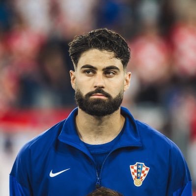 MadridXtra's tweet photo. 🚨 Manchester City are offering Josko Gvardiol a NEW contract until 2031 with improved salary terms. 

Either he extends his contract or a move to Real Madrid will be PUSHED this summer. @Plettigoal https://t.co/jHCFujG33M