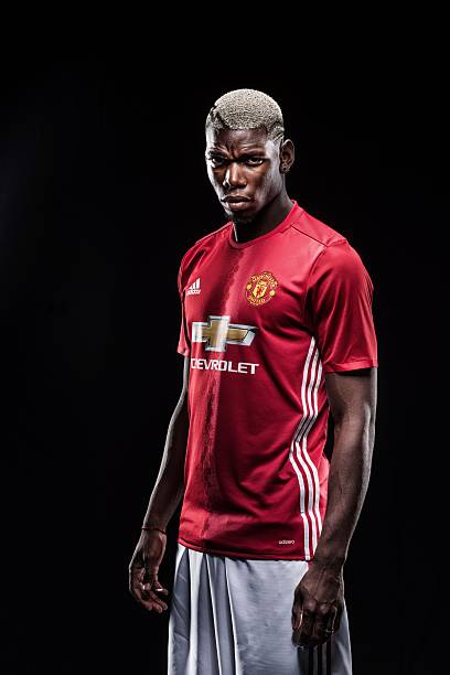 RisingGemsz's tweet photo. When United dropped that world-record £89m on Paul Pogba back in 2016, we were buying a generational global phenomenon.

He had just won four straight Serie A titles, dominated a Champions League final run with Juventus, made the FIFPro World XI, and possessed an entirely unique blend of physical dominance and supreme technical flair. He was an absolute superstar.

Fast forward to 2026, and clubs are demanding £110m–£125m for players who have only put together one or two good top-flight seasons, haven’t touched a major trophy, and don't possess a fraction of that world-class ceiling. 

Paying that premium gor Anderson makes zero sense go get Mateus Fernandes + either Baleba or Scott and it will turn out to be a better investment.