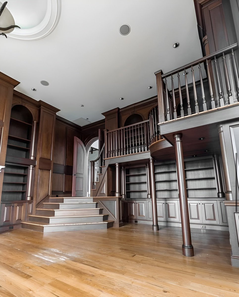 Nebiath's tweet photo. Acabo de ver esta habitación y me he enamorado sin remedio. https://t.co/jlaXAC8i42