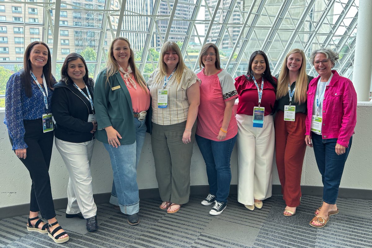 Heather_R2020's tweet photo. Had a great few days at the AFDO Conference in Columbus, Ohio. The best part of any conference is catching up with friends and colleagues from the southern states and FDA. It's always great to spend time with this group. 
#ProduceSafety #SouthernStates #ILoveMyJob #DeptOfAg https://t.co/Wv0Hl21bR6