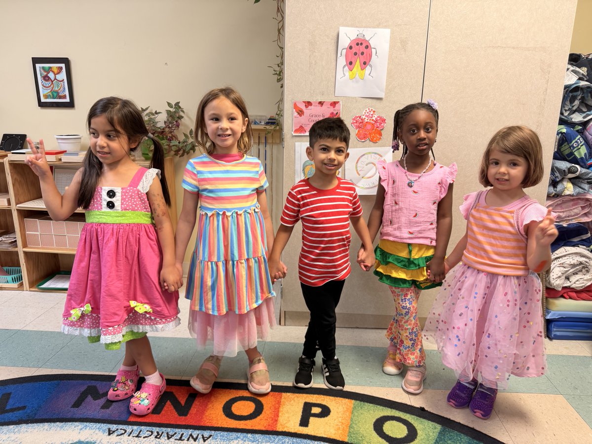 CMMSchools's tweet photo. Wacky Wednesday was full of silly outfits, crazy hair, and lots of laughter! Our students showed off their creativity and had a blast celebrating Spirit Week! https://t.co/DzXDvMZLMN