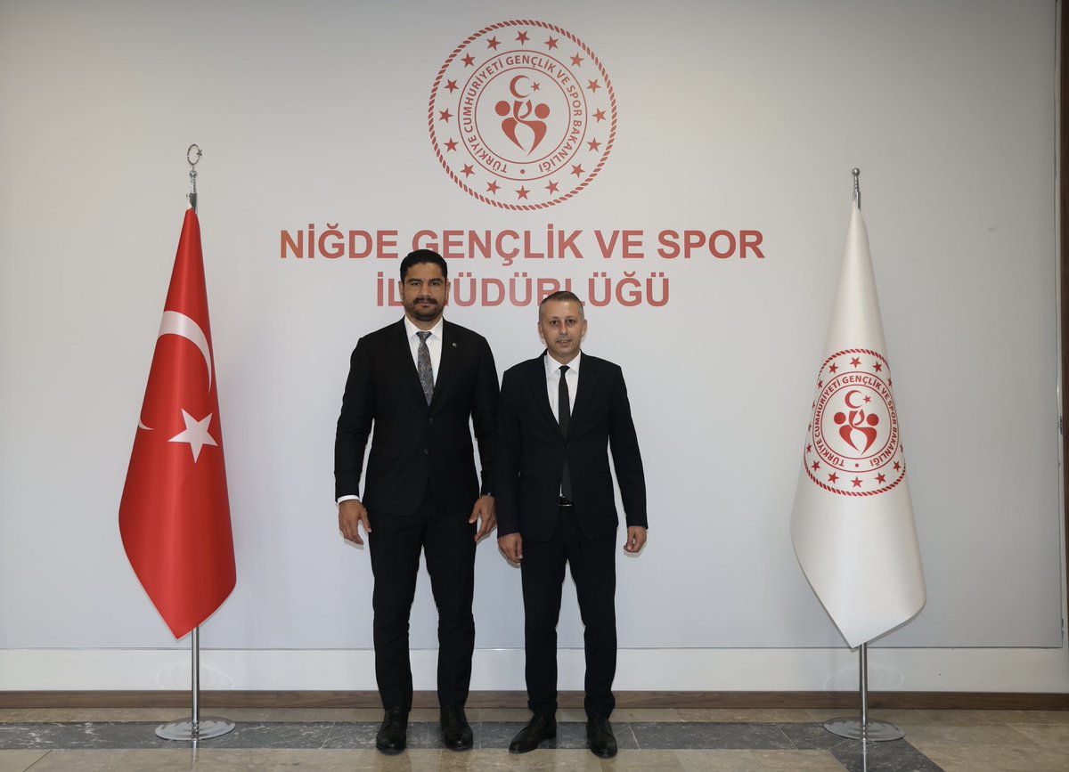 GSB_Nigde's tweet photo. Türkiye Güreş Federasyonu Başkanı ve Olimpiyat Şampiyonu Taha Akgül, İl Müdürümüz Sayın Yüksel Dorul ile birlikte Niğde Valimiz Sayın  Nedim Akmeşe’yi makamında ziyaret etti. Demirkazık Kamp Eğitim Merkezi’nde incelemelerde bulundu. https://t.co/5bTuBghKhT