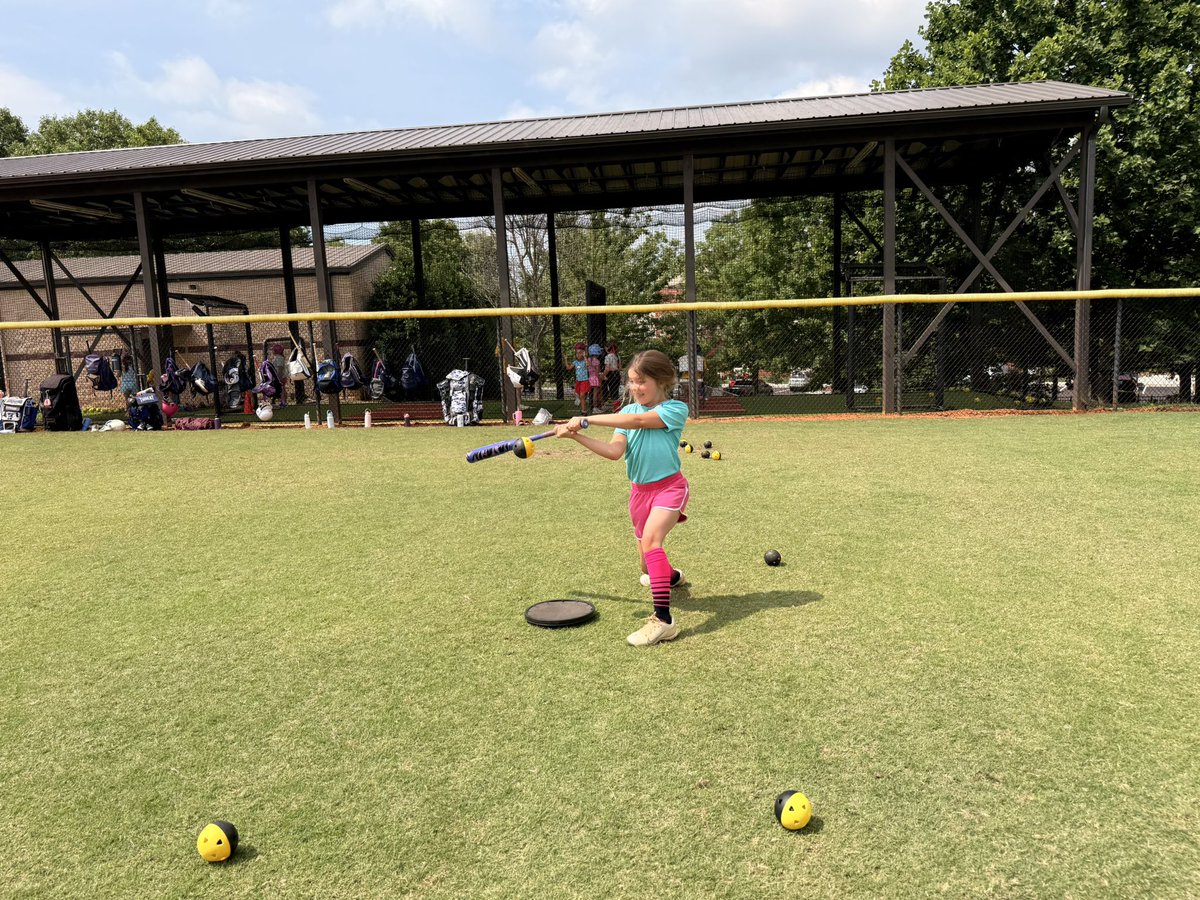 PACSSoftball's tweet photo. Softball Camp - Day 3 📸 continued https://t.co/Vq73GMh07p