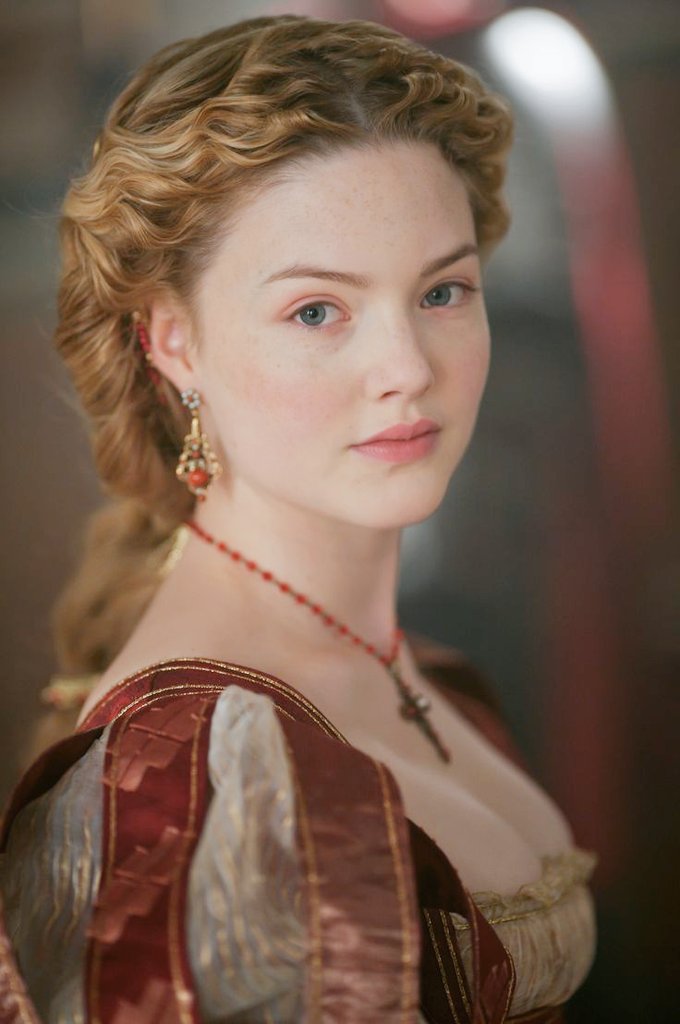 periodborgia's tweet photo. Lucrezia &amp; Sissi ♡ https://t.co/b3OlFdLzQx