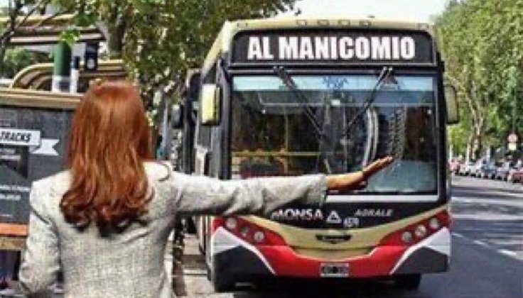 esposkillah's tweet photo. lo manija y feliz que estoy por una fecha en River de Lali que todavía no existe https://t.co/blaO8duPHm
