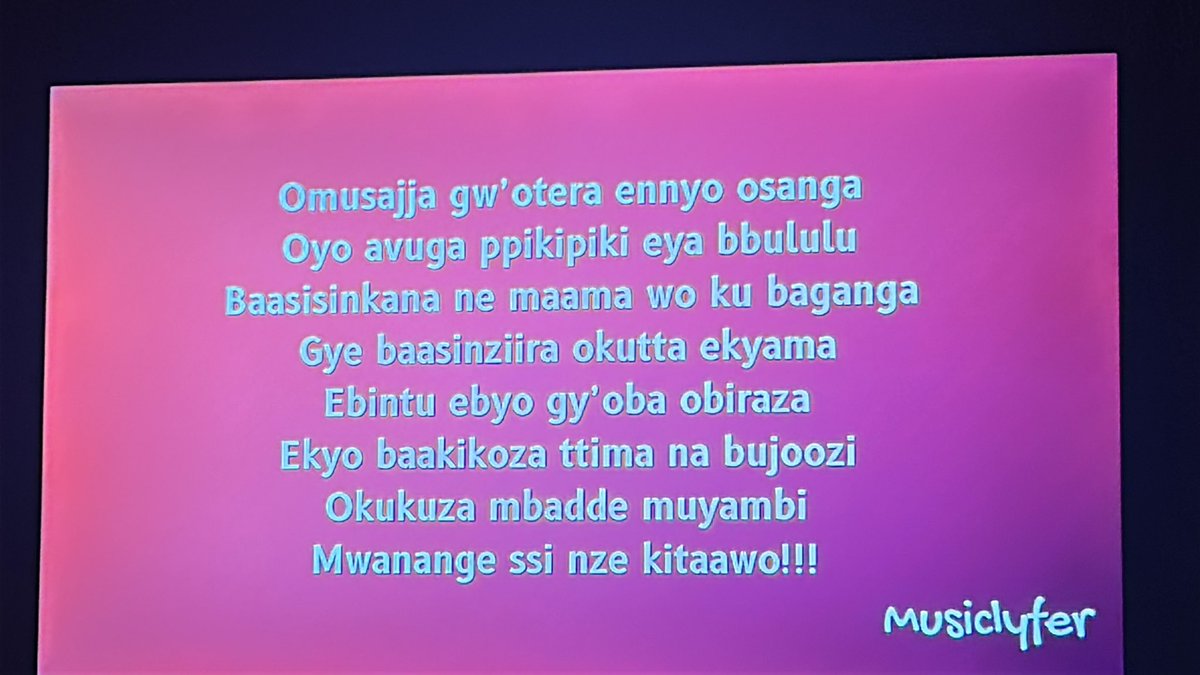 AndreX_O's tweet photo. It continues… this song is 13 minutes…

🔥🔥🔥 this is a plot twist omg. https://t.co/mZZZu3PozQ