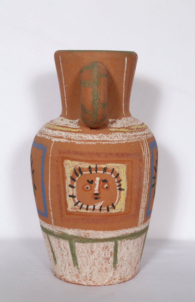 RoGallery's tweet photo. #PabloPicasso's Vase avec Decoration Pastel comes from an edition of only 200, and will appear alongside more than 200 works in the June Modern &amp; Contemporary Art auction on Tuesday, June 30th at 11:00am EDT. Register to bid and view the auction at https://t.co/PKMauFm0mG https://t.co/KDAmIpOHRO