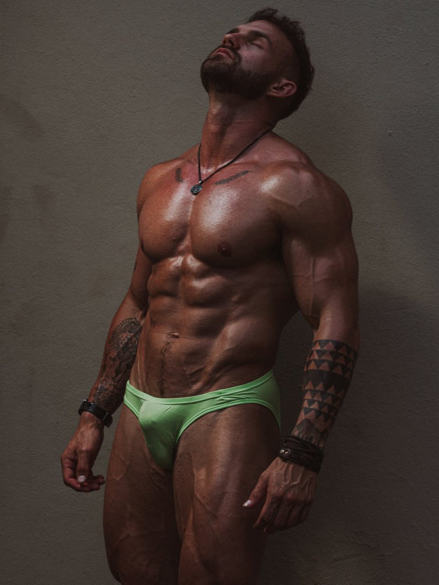 Jason Roux tweet media
