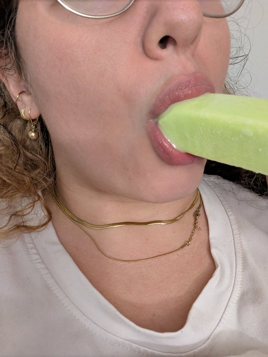 GoddessValSpice's tweet photo. Just a taste. The rest is for the ones who know how to spoil me 😈🍦#FanslyCreator #SpoilMe #SoftFindom #PrincessTreatment #Tease #ExclusiveContent #GoddessEnergy https://t.co/LQYo0yOtYy