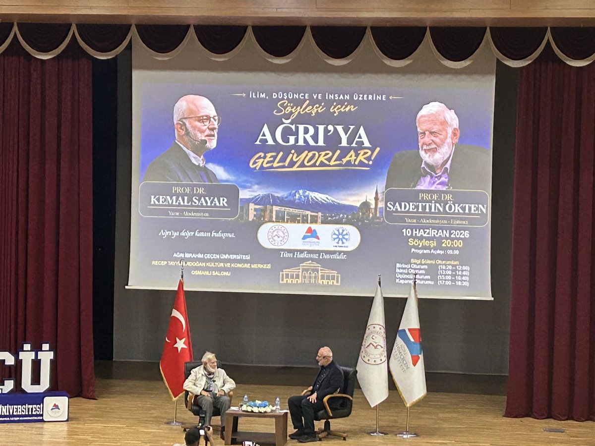 aiseakkan's tweet photo. “İnsanın evi,
anlaşıldığı yerdir.”

Kemal Sayar https://t.co/bjwWFE5zXf