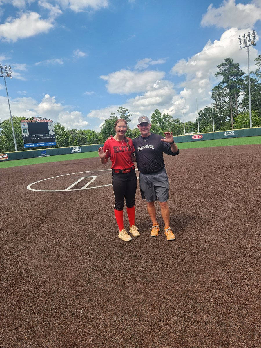 CJ_Higginbotham's tweet photo. Thanks so much to @BearkatsSB for this amazing camp opportunity. https://t.co/QYWUsnzjZD