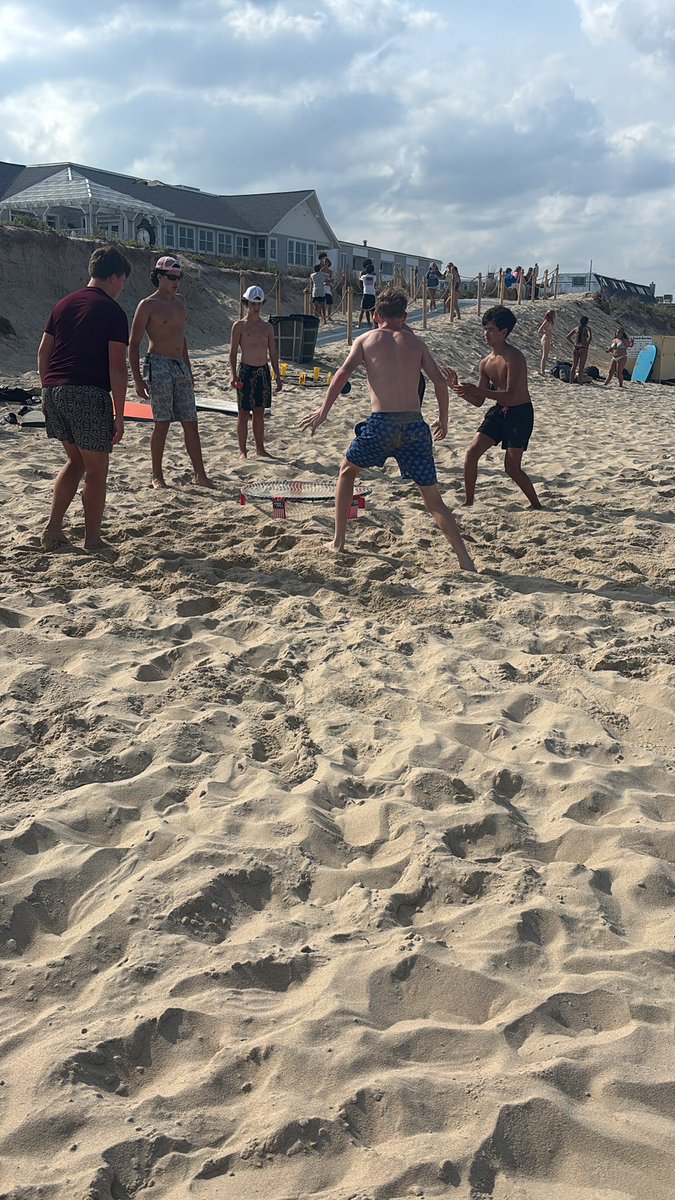WellsWhitaker67's tweet photo. #LANK if I should challenge these foids https://t.co/zSxQc2LG4w