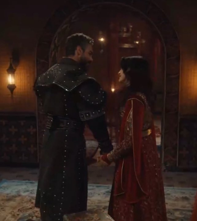 flvsmm's tweet photo. O kafeste ki kuş ve onun gönüllü kölesi ❤️‍🔥
#KuruluşOrhan #FatVius https://t.co/b2a77NDFTI
