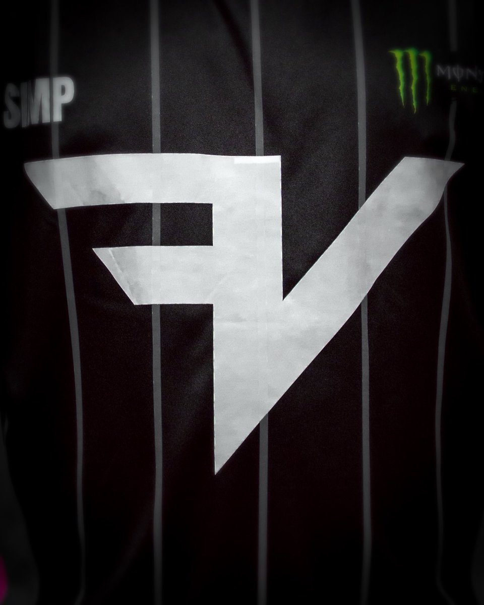 Spurschamp09's tweet photo. RT @FaZe_Vegas: Tomorrow. 12PM PDT.

#FaZeUp https://t.co/AwkWHU6Z0o