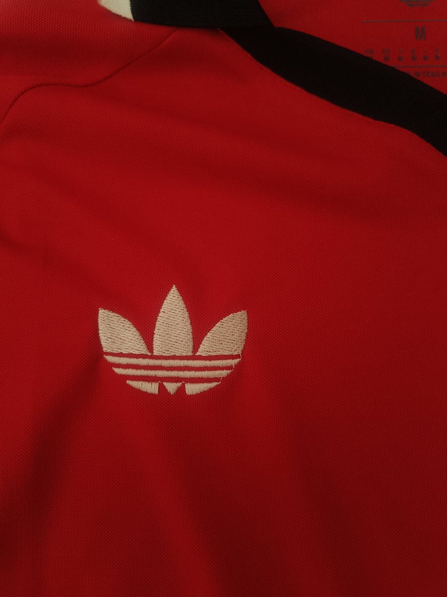 MiarmaShop's tweet photo. Se vende totalmente nueva camiseta segunda equipación temporada 26/27 Sevilla FC.
Se entrega en mano, talla M.
¡¡¡¡ Sé el primero en tenerla !!!! Interesados por DM https://t.co/Lwlte7ZK0b