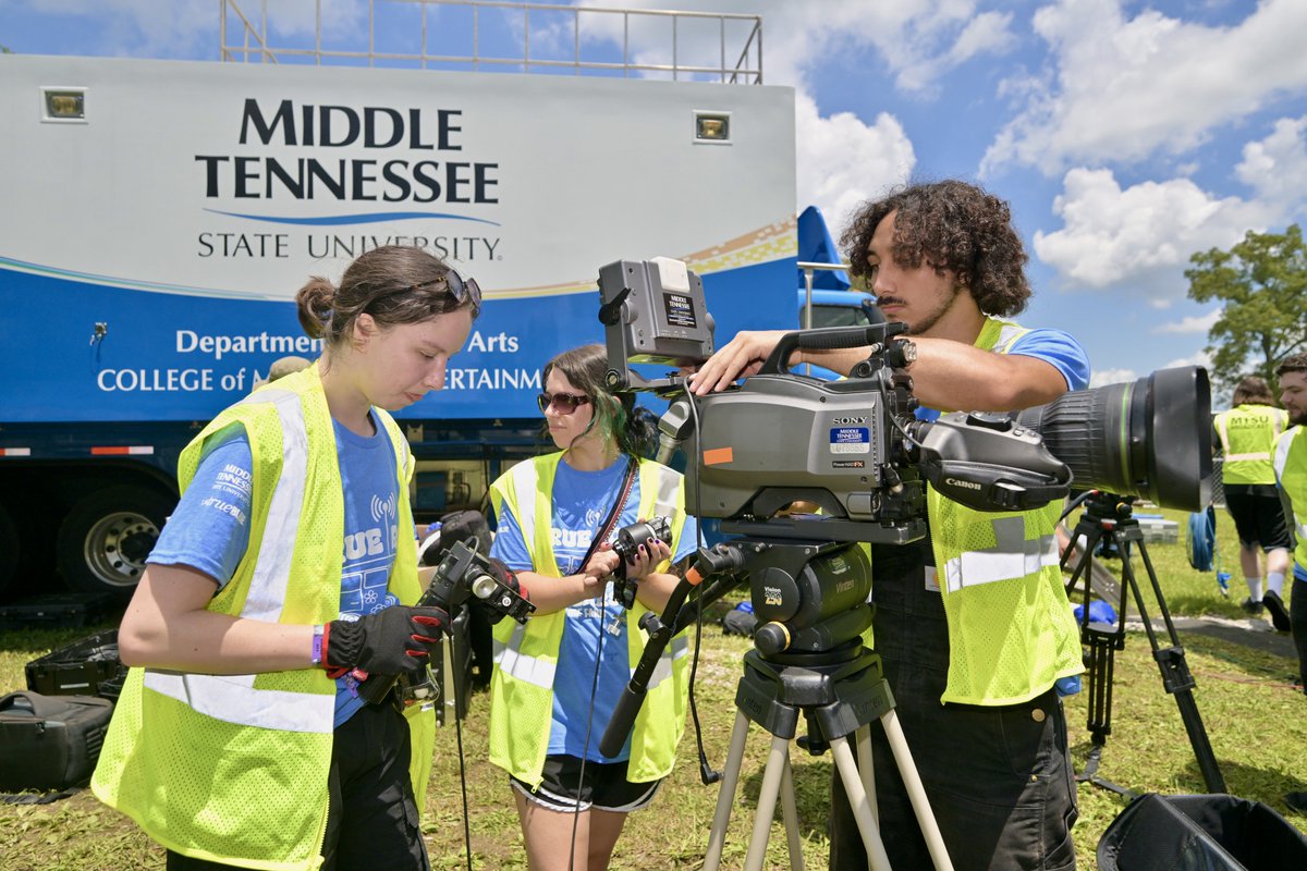 MTSUNews's tweet photo. Bonnaroo is calling 🌈 MTSU Scott Borchetta College of Media and Entertainment MUST GO ‼️ https://t.co/IJIELigxWk