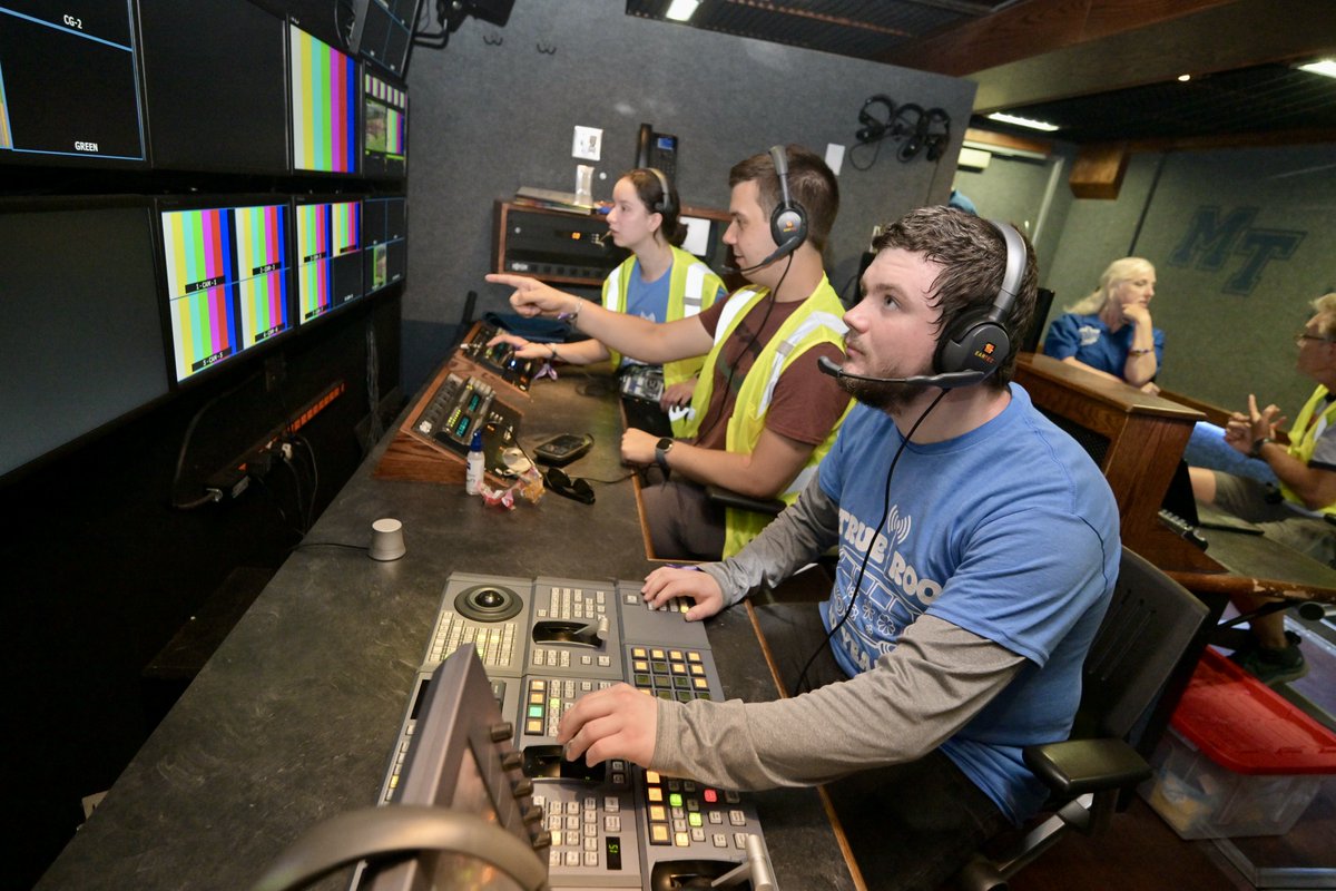MTSUNews's tweet photo. Bonnaroo is calling 🌈 MTSU Scott Borchetta College of Media and Entertainment MUST GO ‼️ https://t.co/IJIELigxWk