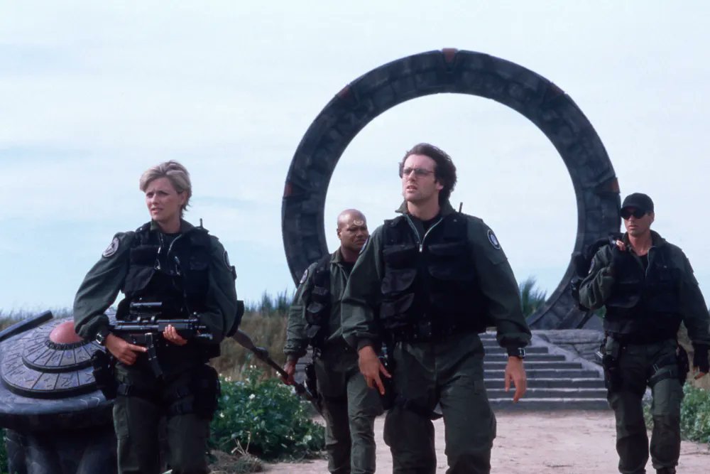 Orphee1985's tweet photo. @StargateFusion @AmazonMGMStudio #SaveStargate https://t.co/WkpFIx2ItI