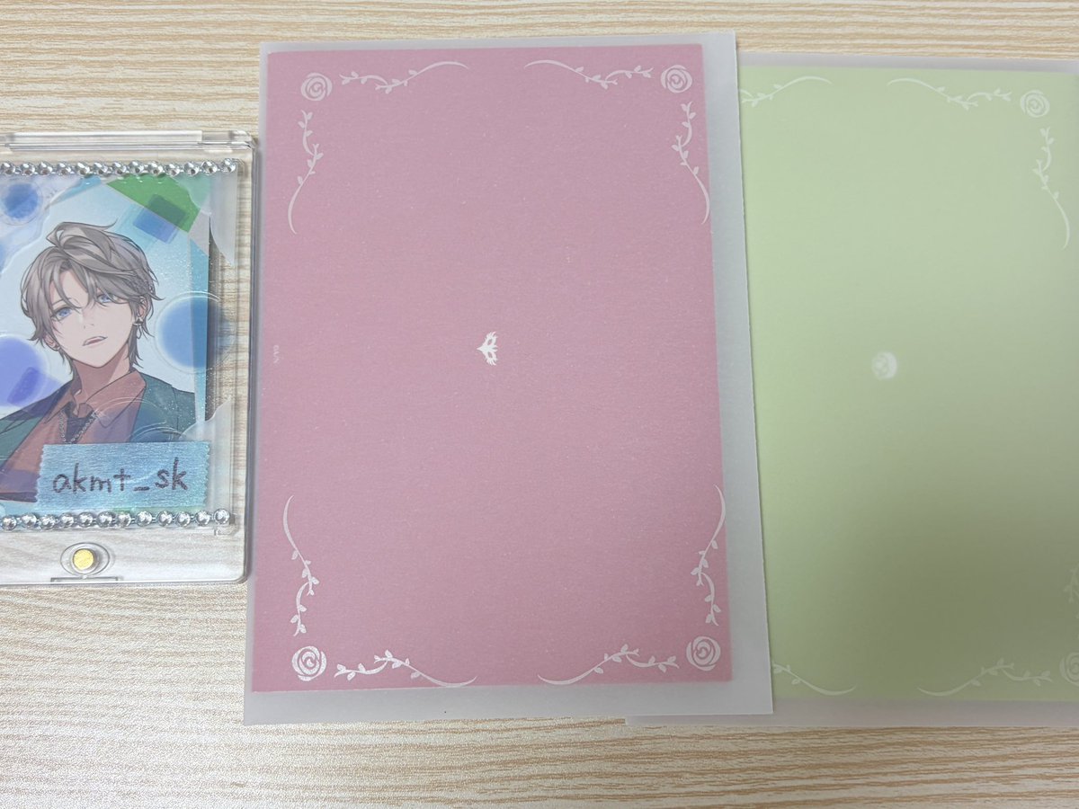 akmt_sk's tweet photo. 【交換】にじさんじ Luminous Marriage ジューンブライド ジュンブラ
缶バッジ OS特典 ポップアップカード

譲：画像①②
求：IDの方🩵

郵送のみ

ご縁がありましたら、よろしくお願いいたします。 https://t.co/yEksAIM4qJ