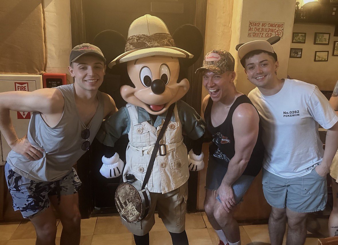 Drag_Crave's tweet photo. Nini Coco, Darlene Mitchell &amp; Myki Meeks stun at Disney World in Orlando, Florida. https://t.co/gjxtj2fr6L