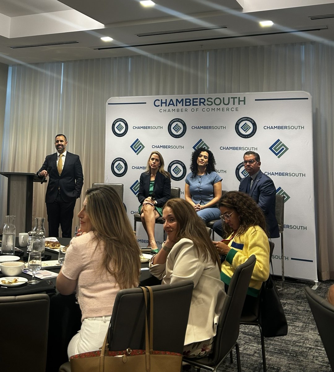 Arias4Congress's tweet photo. South Florida needs more conversations like today's @ChamberSOUTH Legislative Update covering property taxes, transportation, Tri-Rail, and making sure Miami-Dade gets its fair share. Grateful to listen, learn, and engage with so many dedicated leaders.
#FL27 #MiamiDade https://t.co/EeDZoHCPTZ