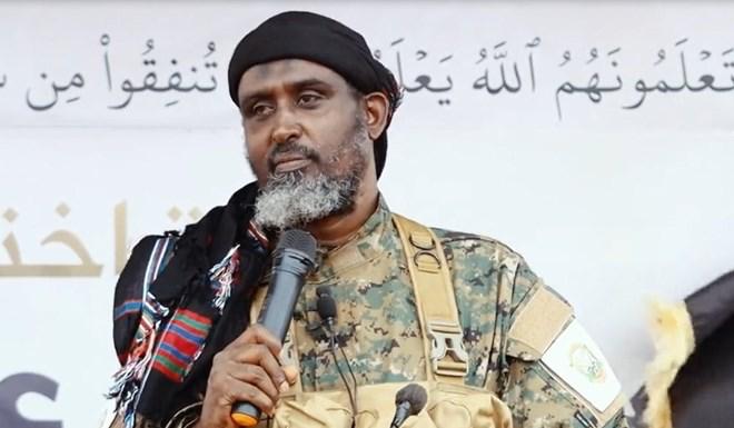 dailyislamist's tweet photo. 🔴 Eş Şebab gençlere çağrı yaptı: "Dünya Kupası gibi boş ve önemsiz işlerle uğraşmayın, saflarımıza katılın"