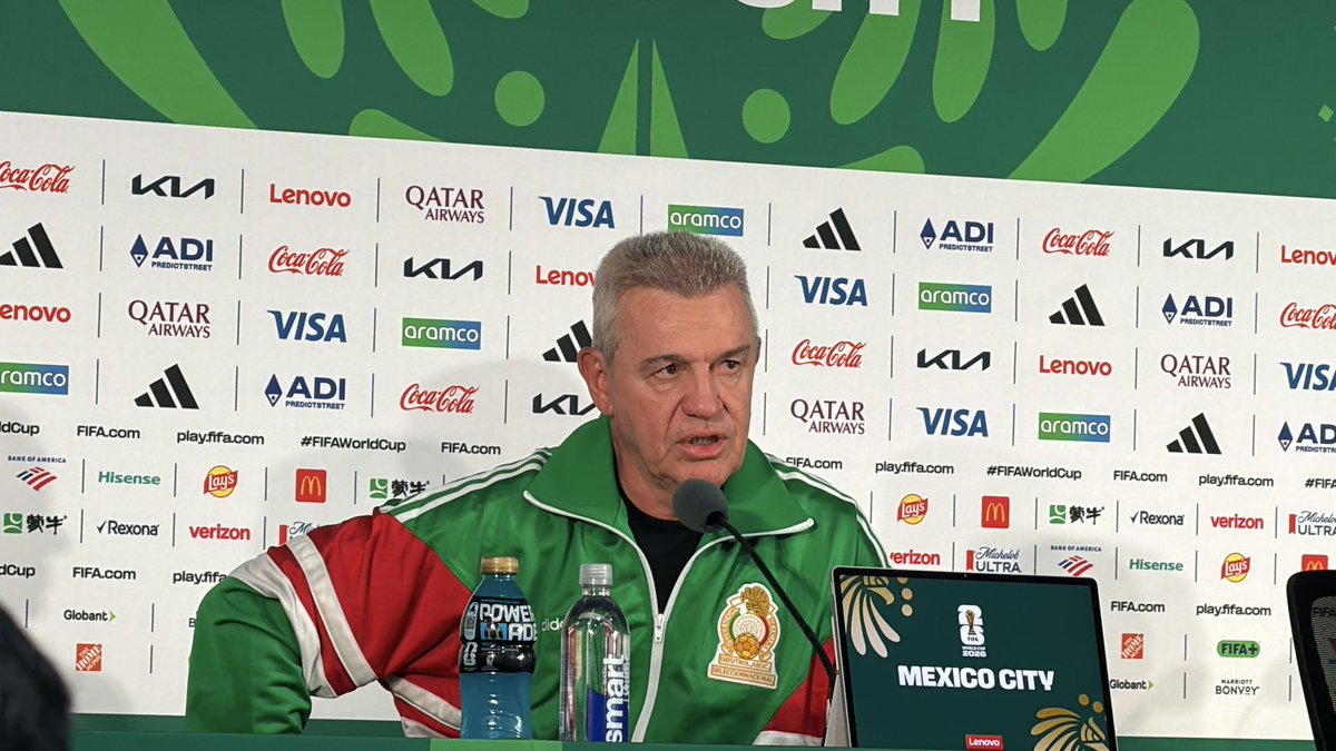 edddgarm's tweet photo. 🚨🇲🇽“La diferencia entre los mundiales pasados es que este tengo ganas y estoy motivado y que mis jugadores también lo están”

“El 11 lo tengo ya elegido y estructurado”

“Soy un privilegiado de vivir esto, vi el estadio y me imaginé ya mañana… somos una familia en la selección, y eso se mostrará”

🗣️Javier Aguirre