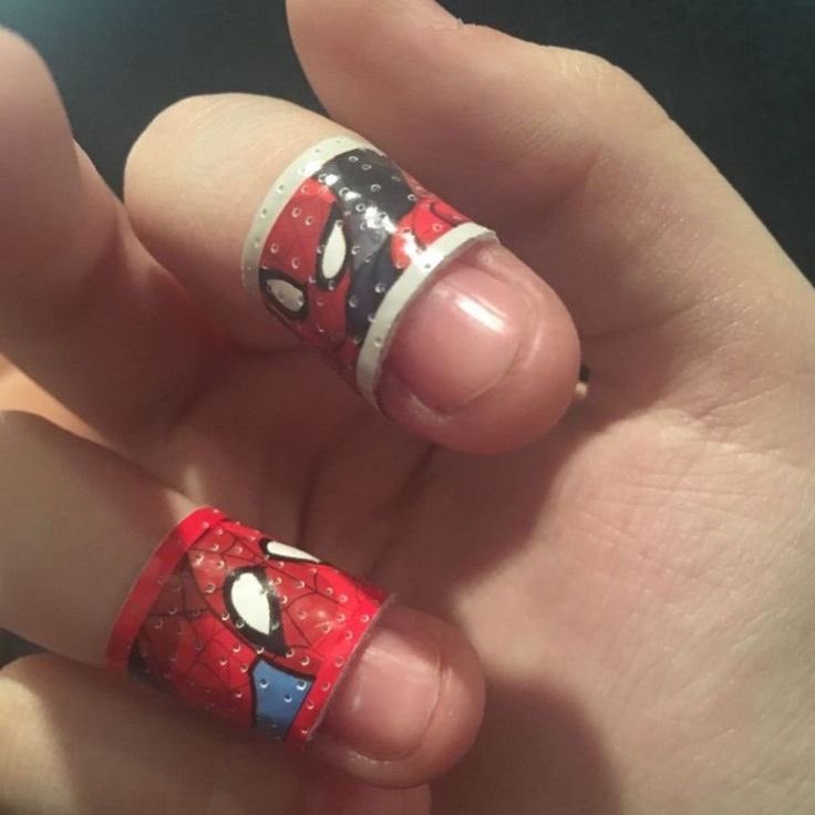 laputamei's tweet photo. Yuji as spiderman is so canon idc https://t.co/7lW67KL0br