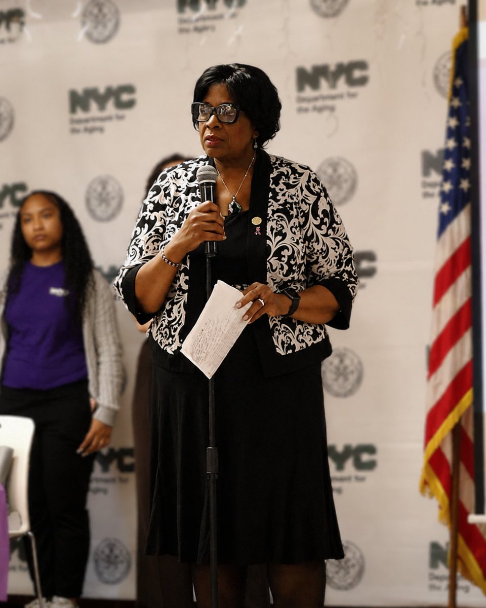 NYCAgingCommr's tweet photo. Commissioner Dr. Lisa Scott-McKenzie joined community members at a World Elder Abuse Awareness Day event hosted by NYC Aging and Popular Bank, raising awareness about financial elder abuse and deed theft prevention 💜🤝
#WEAAD #EndElderAbuse #NYCAging https://t.co/6k68mAdtsS