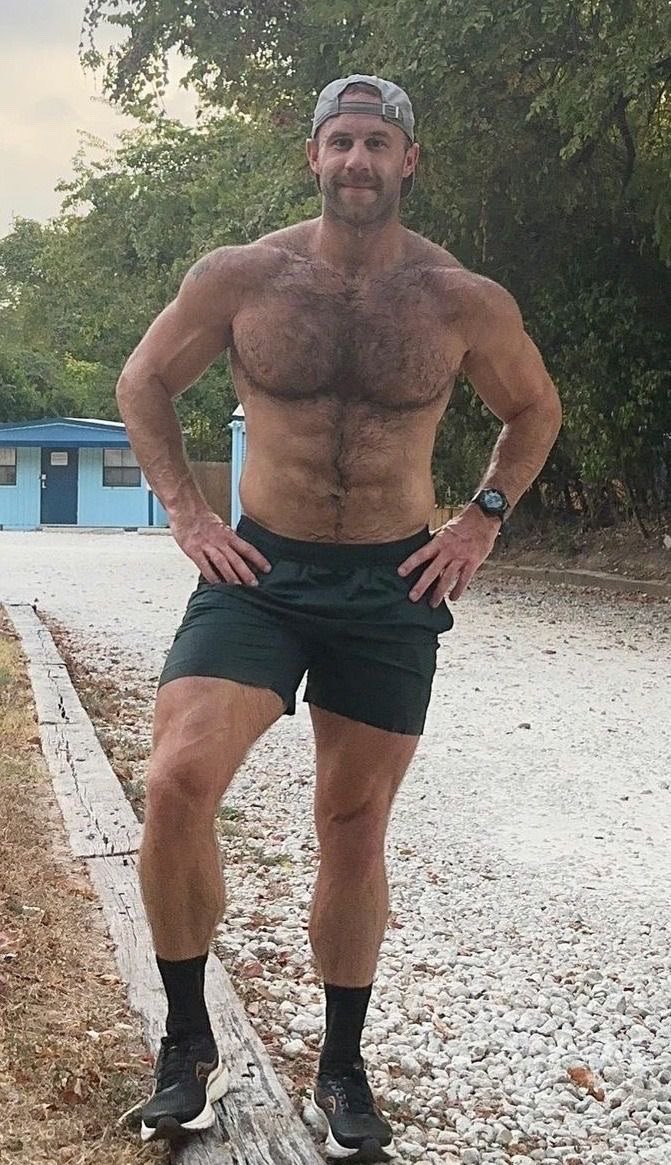 JarheadTagz's tweet photo. @jarheadTagz @ranger1544 
@sweetlittleluna @PornKing94 @hairymusclelvr @hairyguys @WolfUndBear 
@BigBroth4u @Caleb_xxx @joncenG69 @biggrStrngrArms @AussieManGay1 @bellybull1 @TGear50  @contatto19 https://t.co/daWBYDVGs6
