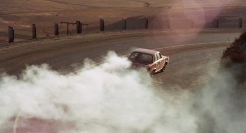 jimsweatshirt's tweet photo. I finally watched Spielberg’s Duel, i feel like no one talks about how great this one is https://t.co/fXe5k658y9