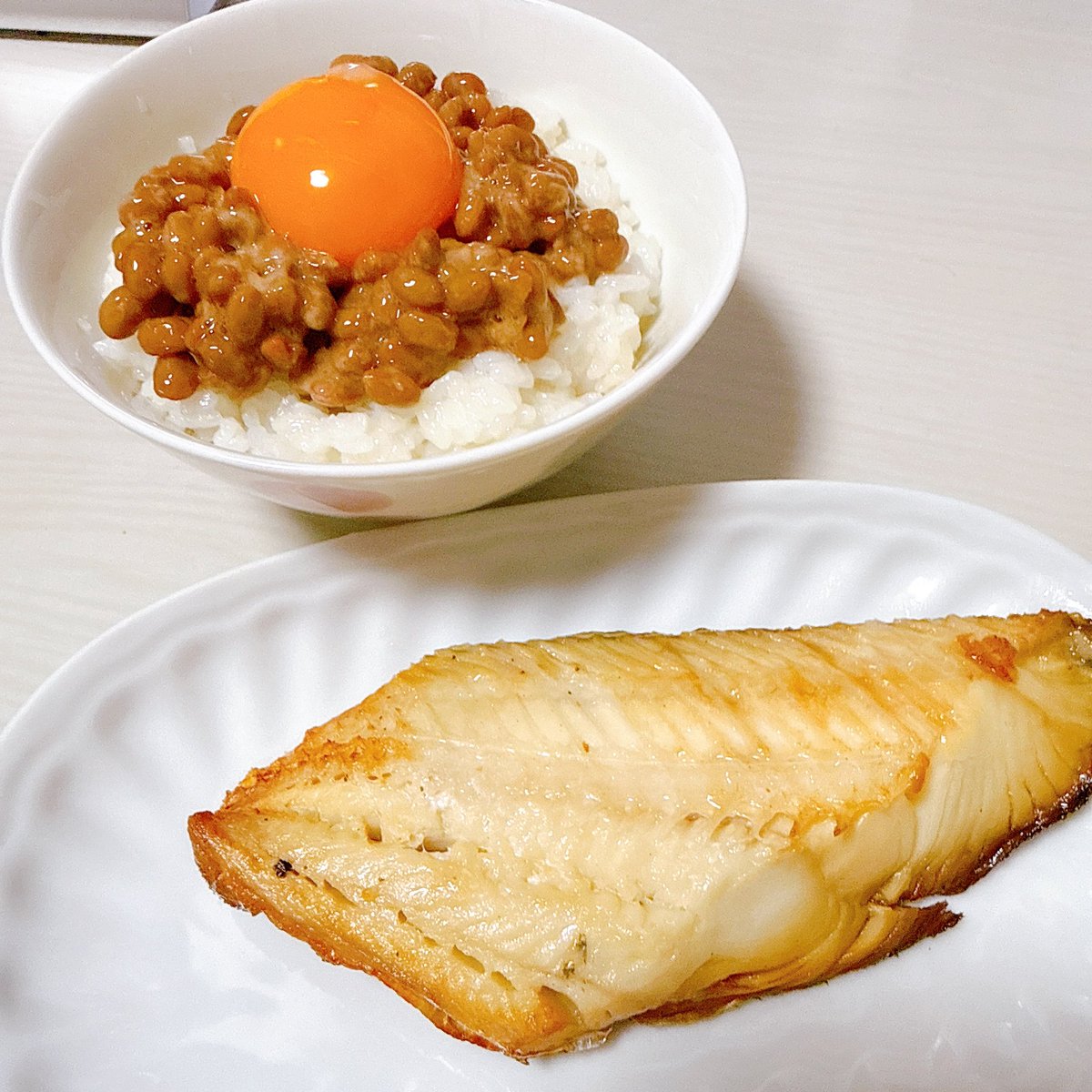LoveLimited's tweet photo. おはようございます

今日は木曜日です
仕事はお休みです

どんより予報☁️雨降るかな
どんより多いね

朝ごはん https://t.co/KsmOIAylb1