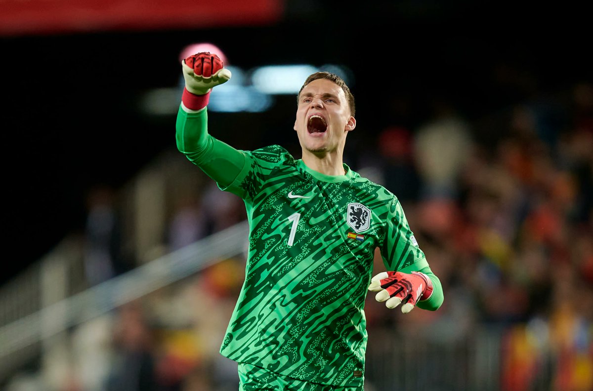 BrightonBuzzz's tweet photo. 🚨 Bart Verbruggen is dealing with a bruise, but seems likely to make it for Japan game June 14th ⏳🧤

[via @ESPNnl]

#BHAFC https://t.co/Ci4IP5ZmBH