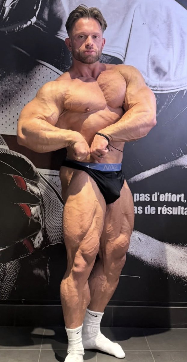 BBSchizo777's tweet photo. Andy Scott update, wanna like this guy but he reminds me of Joey Swoll https://t.co/AqUgWzvmA9