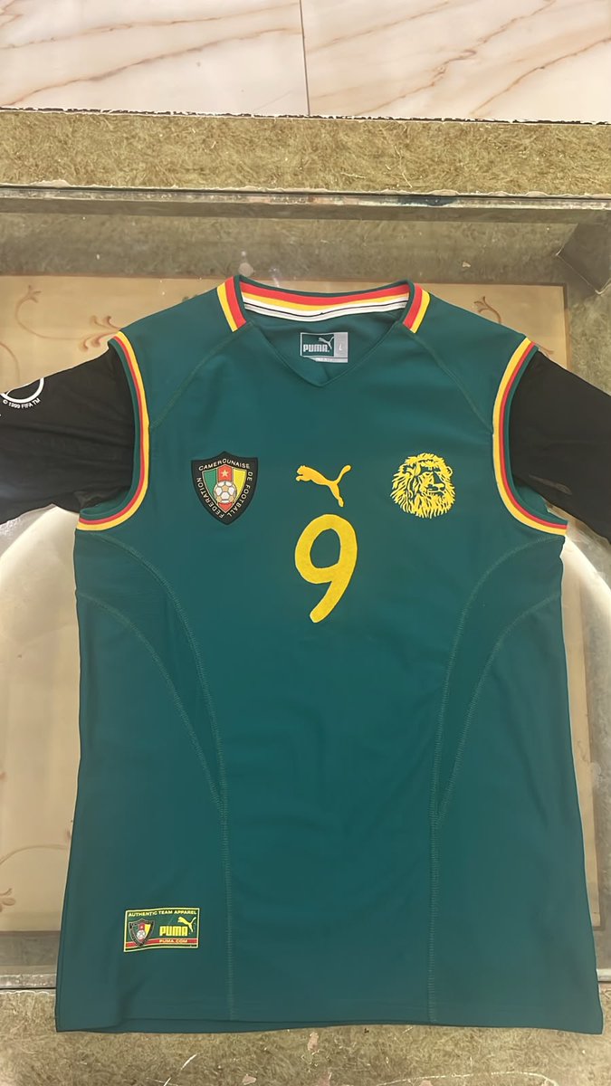 ALIMANSOUR1118's tweet photo. @i_nostafootbal صخرة الدفاع 🇸🇦 الكابتن رضا تكر لازال محتفظ بقميص النجم العالمي ايتوا 
طول عمره وافي ابو حازم https://t.co/VuwwQqWroh
