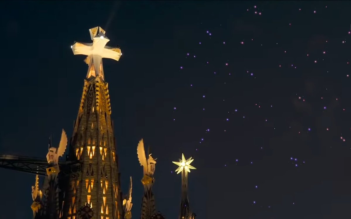 oscarmrcm's tweet photo. Alzar la mirada para mirar a Jesucristo nuestra luz, quien ilumina nuestras oscuridades y así mirar la realidad con los ojos de la fe y tener los pies en el suelo para acercarnos e iluminar con nuestra entrega la vida de los más necesitados de la sociedad. https://t.co/oMD2aZD0IK