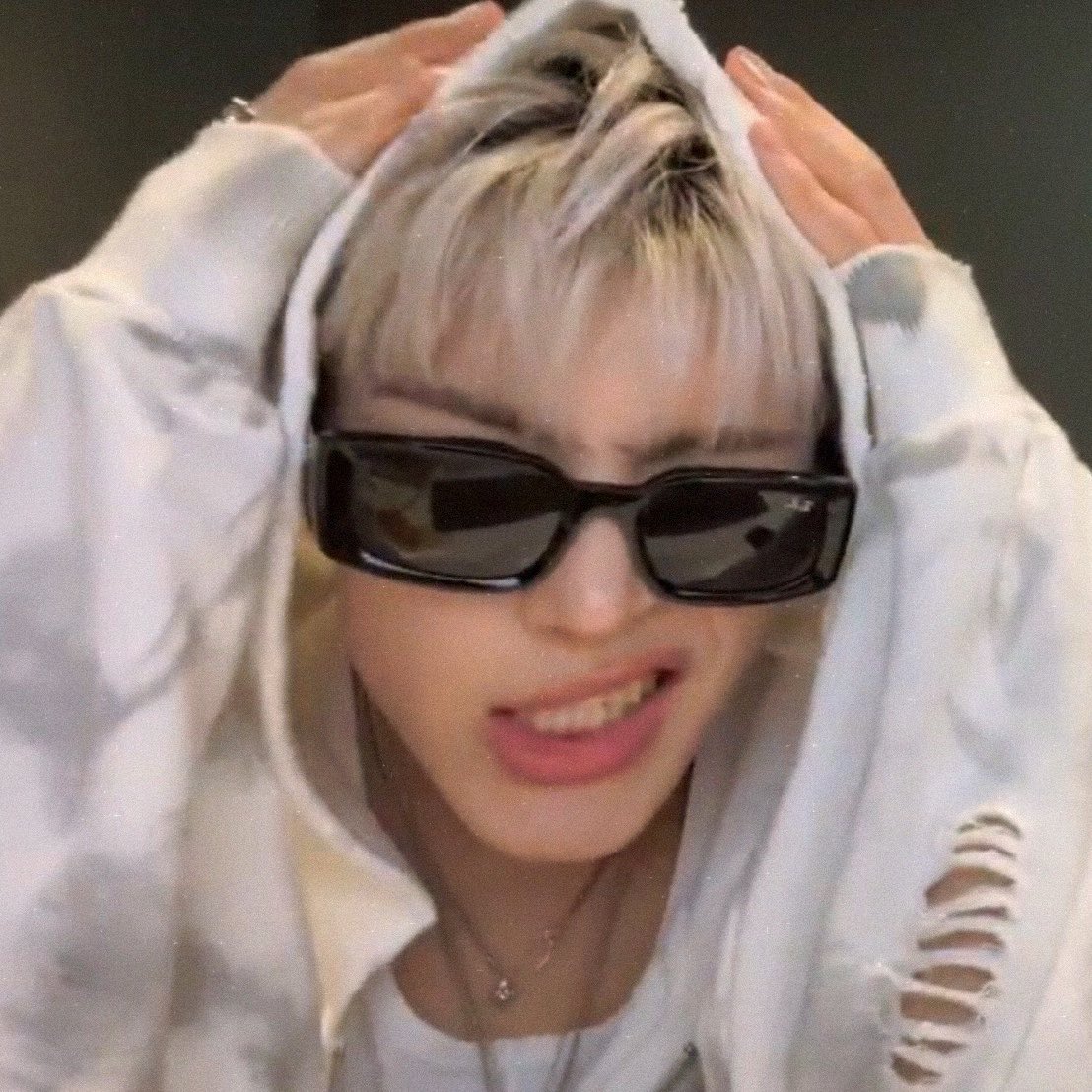 bopintak's tweet photo. maki as death the kid — ੭ु*

⋆ clean freak
⋆ lowkey a god and is goated at everything he tries it’s insane 
⋆ ur telling me maki wouldn’t have a bomb ass skateboard? yeah exactly. https://t.co/tsuBMCLUaY