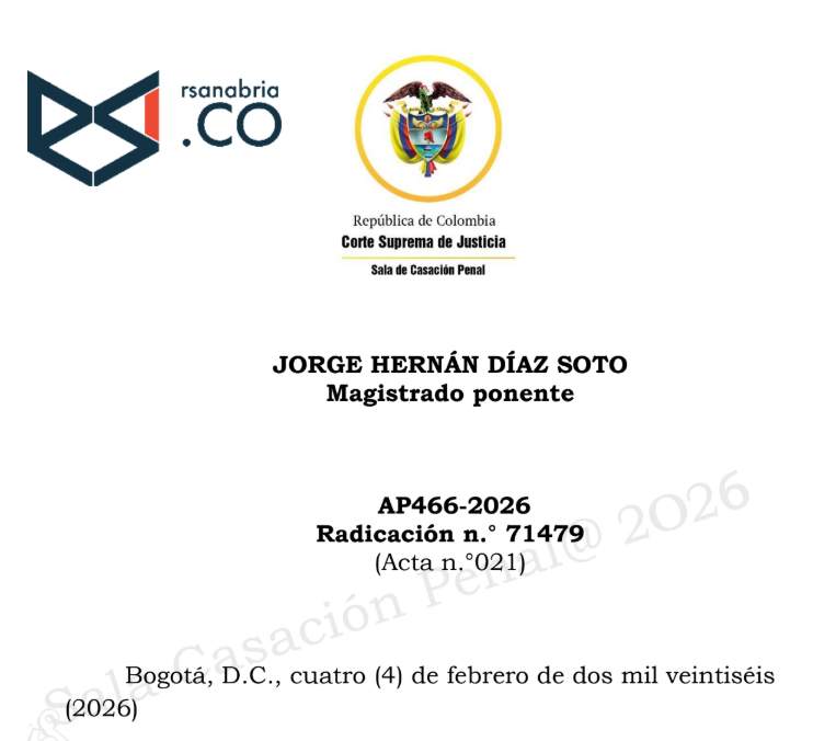 Ronaldsanabria1's tweet photo. RENUNCIAR AL CARGO NO ELIMINA EL RIESGO DE REINCIDENCIA CUANDO TODAVÍA EXISTEN FACTORES DE PODER POLÍTICO O INFLUENCIA
AP466-2026

Consulta el análisis: https://t.co/a8PyYDepVn

La Corte Suprema estudió si Andrés David Calle debía recuperar la libertad después de renunciar a su cargo como representante a la Cámara y al Partido Liberal.

¿Por qué era importante esa renuncia? Porque la medida de aseguramiento que tenía en su contra se justificó diciendo que existía un “peligro para la comunidad”. Sin embargo, la Corte explicó que ese peligro no debía entenderse de forma abstracta, como si simplemente se tratara de una persona “peligrosa”. Lo que realmente había considerado la Sala de Instrucción era el riesgo de que el procesado pudiera volver a cometer conductas similares relacionadas con corrupción y uso indebido de la función pública.

La defensa dijo algo sencillo: si Calle ya no era congresista, entonces ya no podía repetir esas conductas desde el Congreso. Por tanto, la medida debía revocarse.

La Corte aceptó parcialmente ese argumento. Reconoció que la renuncia sí eliminó una parte importante del riesgo, porque el procesado ya no tenía el cargo ni las facultades que, según la acusación, habrían facilitado los hechos investigados. Es decir, ya no podía actuar directamente desde la Cámara de Representantes.

Pero la Corte consideró que eso no era suficiente para dejarlo en libertad. Según la decisión, aunque perdió el cargo, todavía conservaba influencia política y capacidad de incidencia. La Sala explicó que una persona que ha sido presidente de la Cámara y ha construido una trayectoria política importante puede seguir teniendo poder e influencia incluso sin ocupar formalmente un cargo público.

Por eso, la Corte concluyó que todavía existía un riesgo de reincidencia. Es decir, consideró que seguía existiendo la posibilidad de que el procesado pudiera participar nuevamente en conductas similares de corrupción pública, no necesariamente desde un cargo oficial, sino desde redes de influencia política.

En consecuencia, la Corte mantuvo la medida de aseguramiento. La idea central de la decisión es esta: para la Corte, renunciar al cargo no elimina automáticamente el riesgo de reincidencia cuando todavía existen factores de poder político o influencia que podrían facilitar nuevas conductas similares.