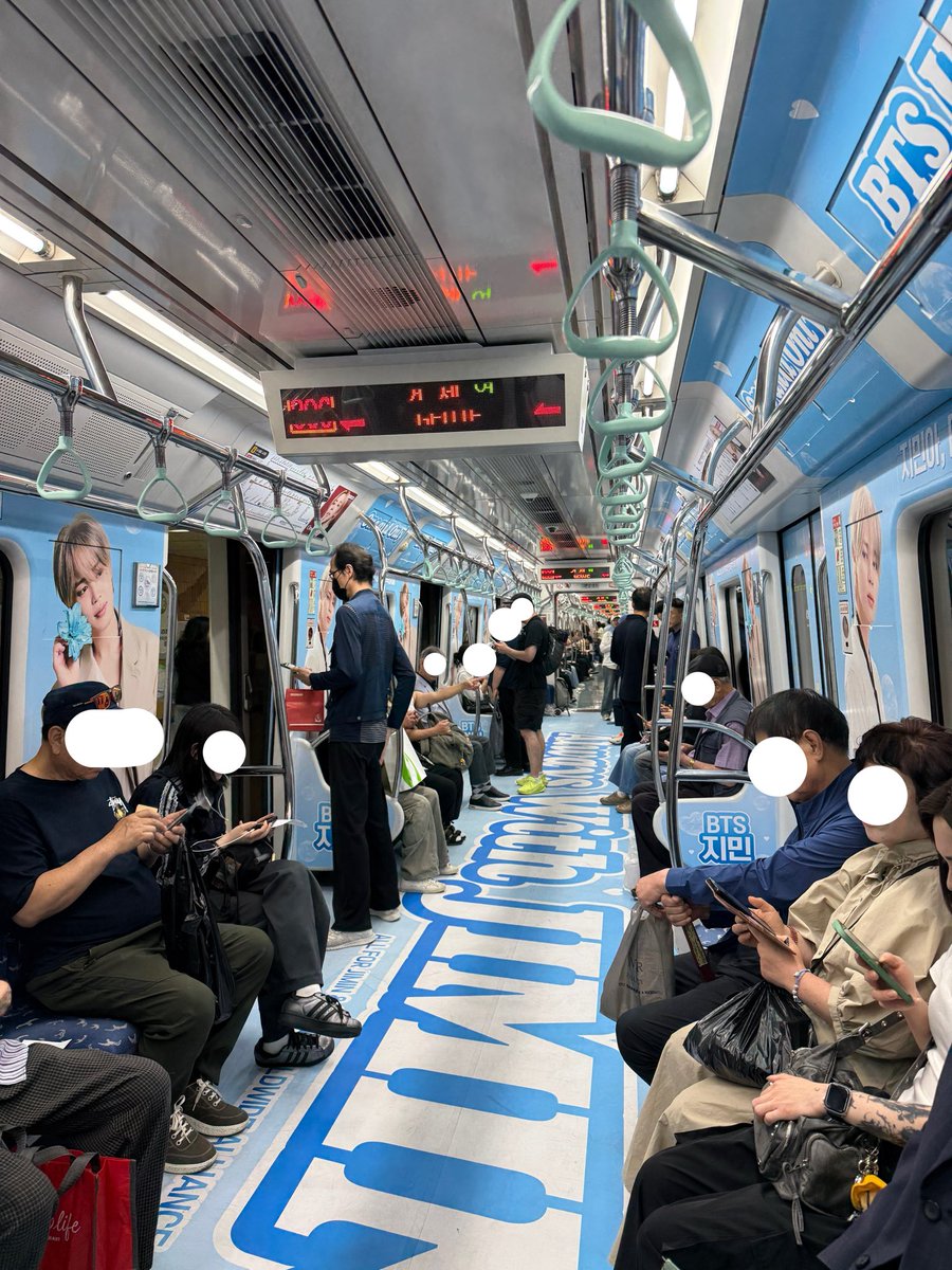 koominholic's tweet photo. WEEHEEE GOT TO RIDE CHIMCHIM TRAIN FIRST THING IN THE MORNING

thank you for doing this project @ALLFORJIMIN_KOR 💛💛💛💛💛 https://t.co/qFzFYMztVy
