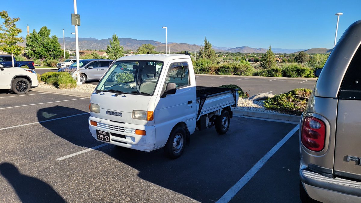 RevFox84's tweet photo. I fucking WANT one! https://t.co/fa0J6vWhid