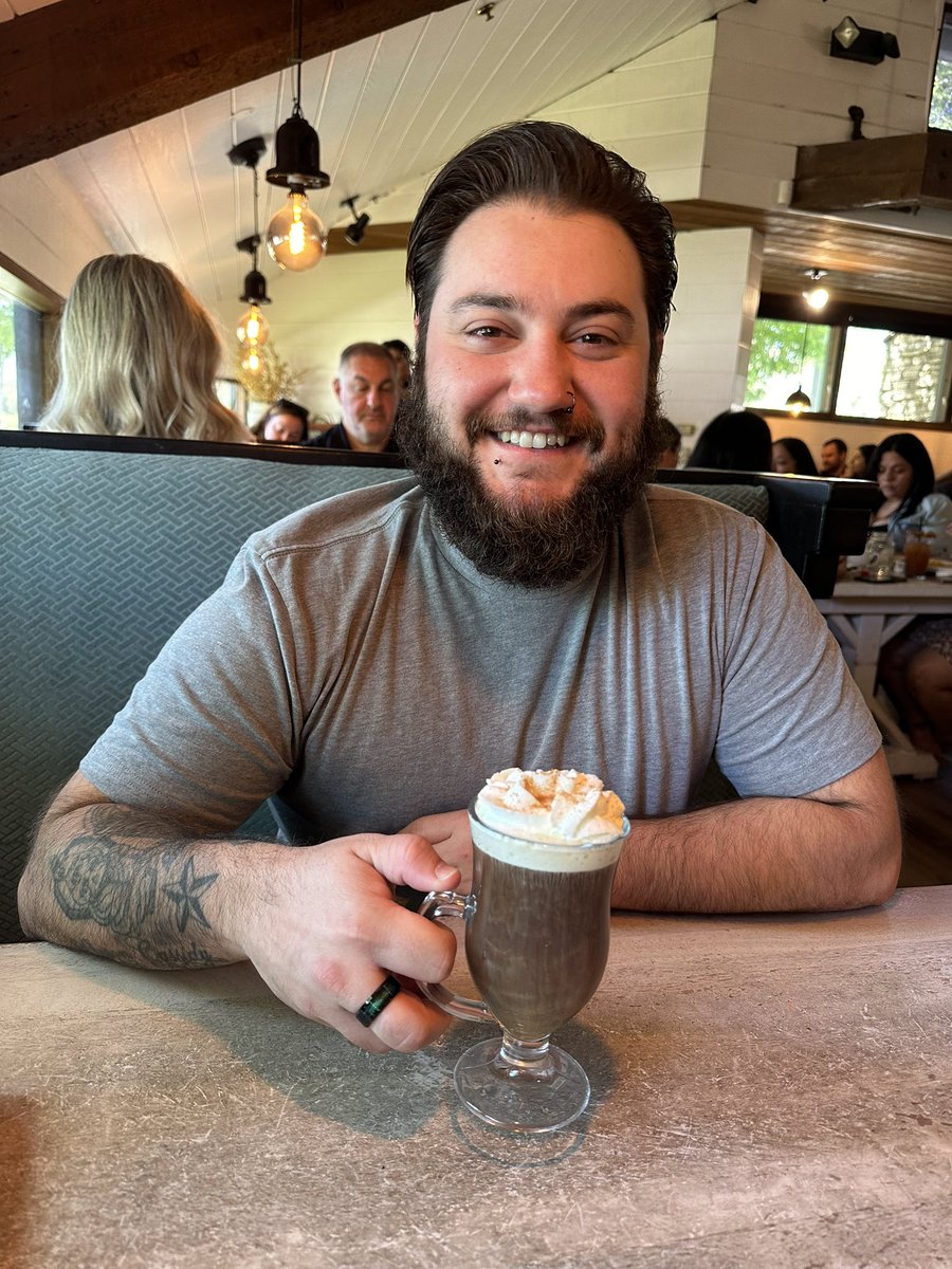 daxgreenSFW's tweet photo. I was so excited to drink this drink and it was actually terrible lmao

#transman #ftm https://t.co/JYohSGmM22