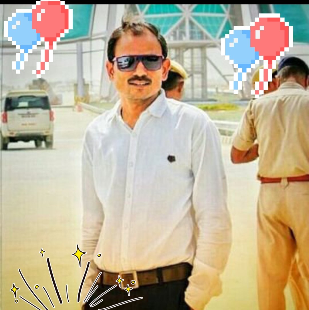 archanasah's tweet photo. कुछ लोग अपने लिए नहीं, बल्कि दूसरों के लिए जीते हैं,आप उन्हीं विरले व्यक्तित्वों में से एक हैं, जो हर किसी के सुख-दुःख में लोगों के साथ खड़े रहते हैं
ईश्वर आपको उत्तम स्वास्थ्य और दीर्घायु,  प्रदान करें। 
सादर शुभकामनाओं सहित। ::: मुबारक आपको #Happybirthday @AlokTiwari9335 https://t.co/zVOdTIXEM0